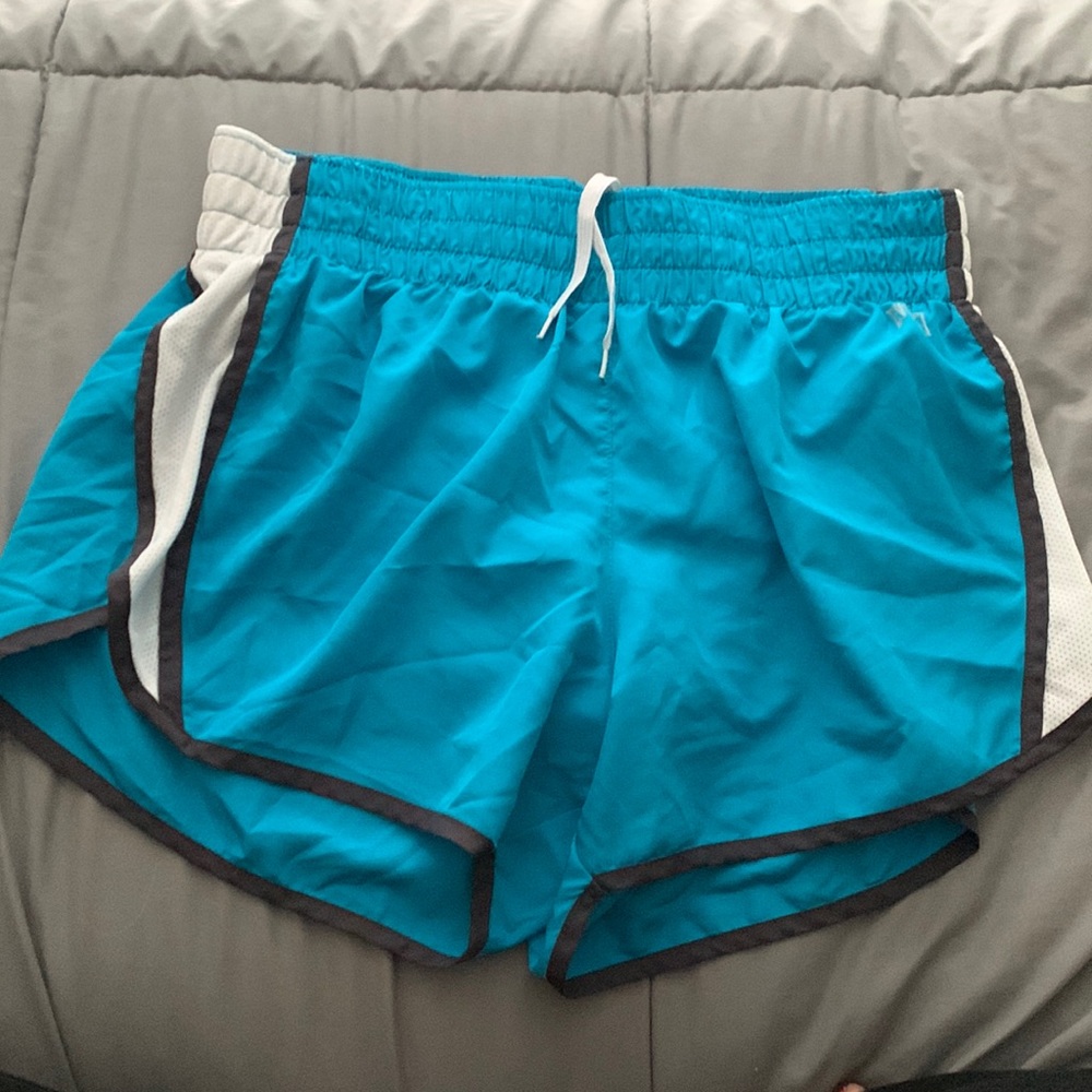 Size large Everlast shorts